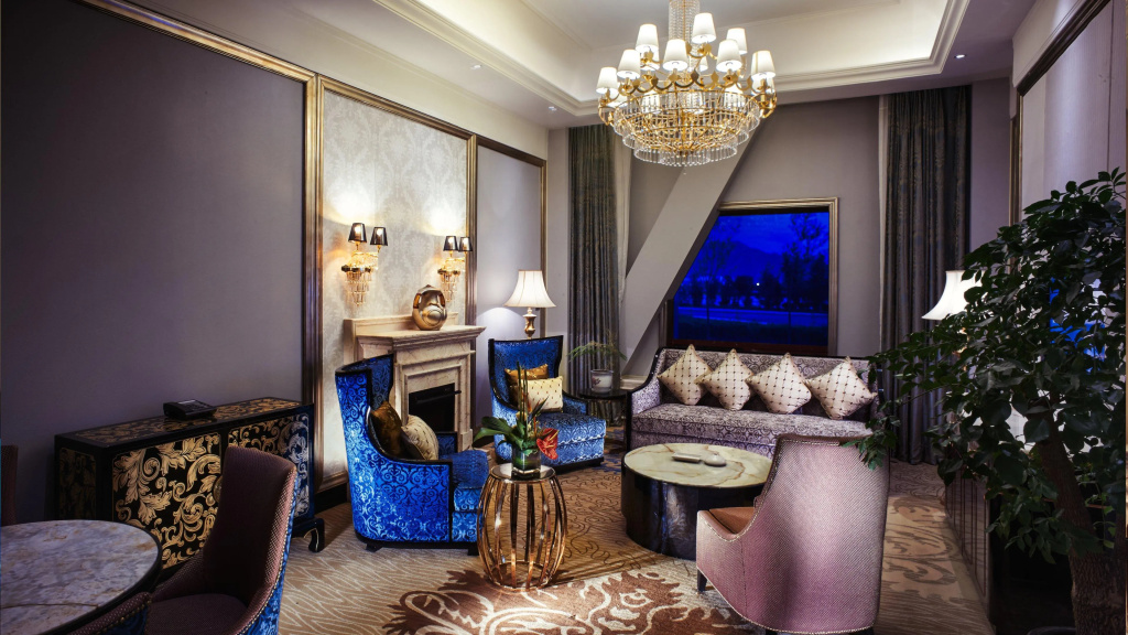 Lobby & Reception
