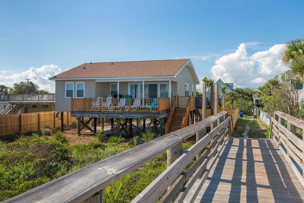 1691 E. Folly Beach - 3 Br Home
