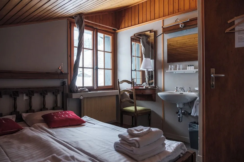 Le Coucou Hotel & Restaurant - Chambres
