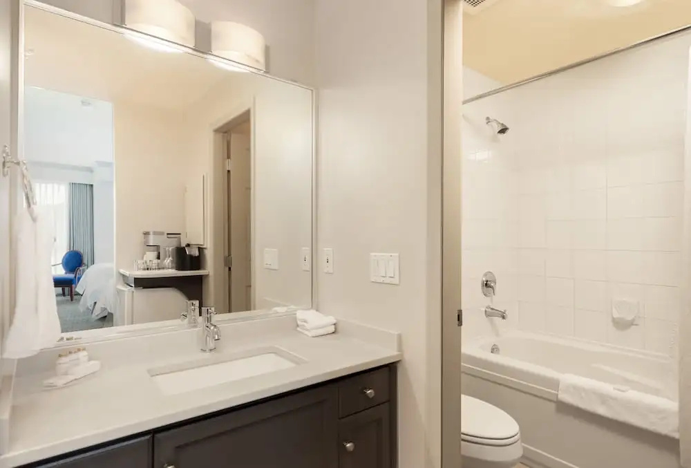 Deluxe Quadruple room with lake view