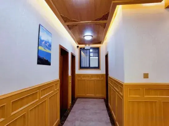 Yajiang Yangga Impression Hotel