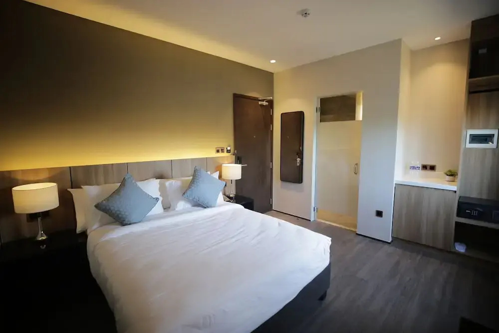 Superior Double room (full double bed)