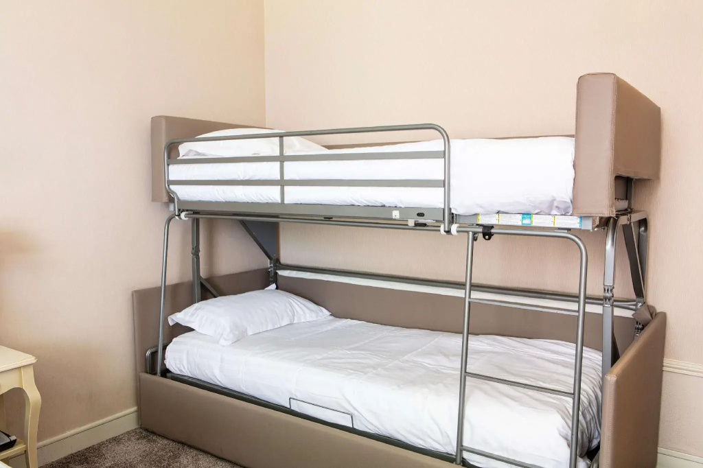 Standard Quadruple Family room (full double bed)