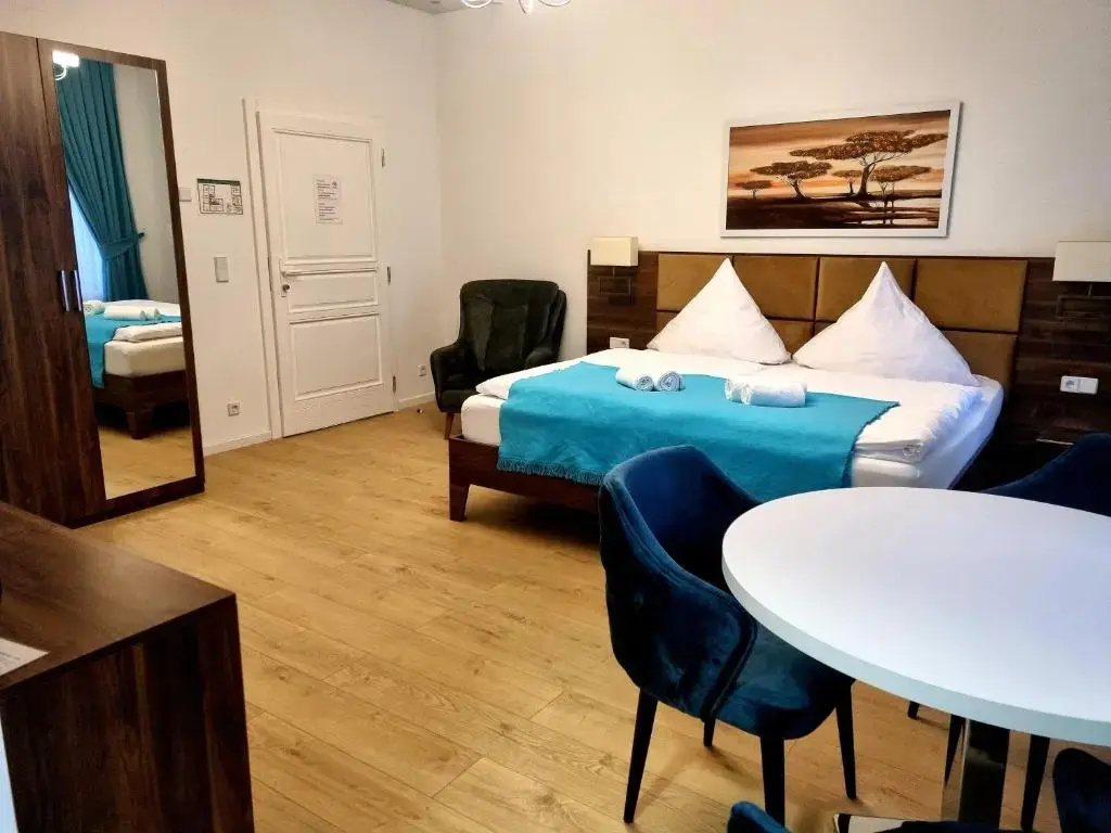 Deluxe Family Suite