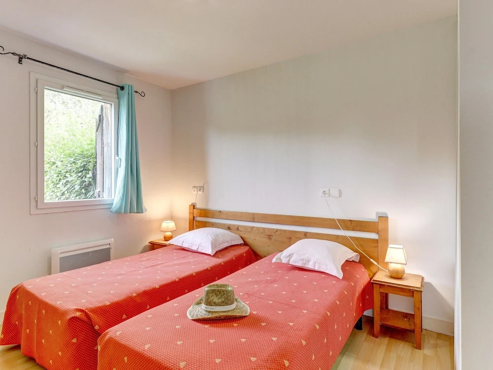 Accessible Apartment With Garden
