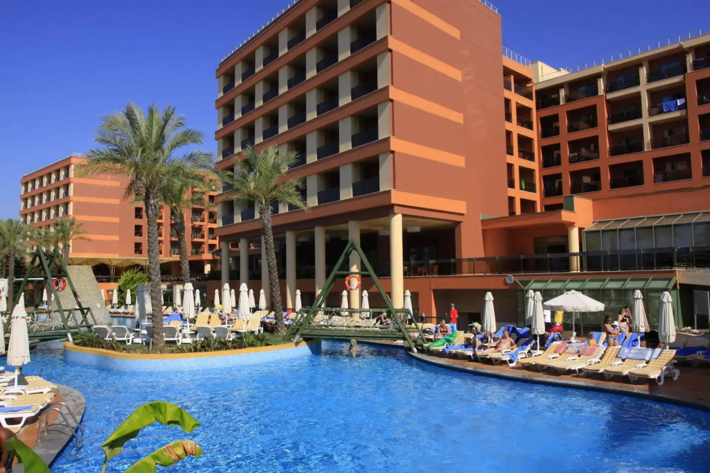 Hotel photo 12
