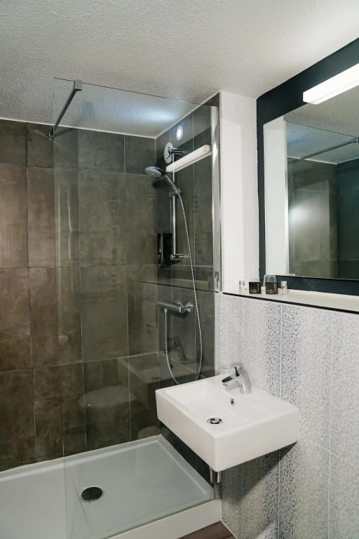Hôtel Kyriad Lille Nord - Roncq - Général