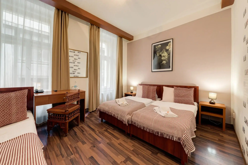 Hotel photo 12