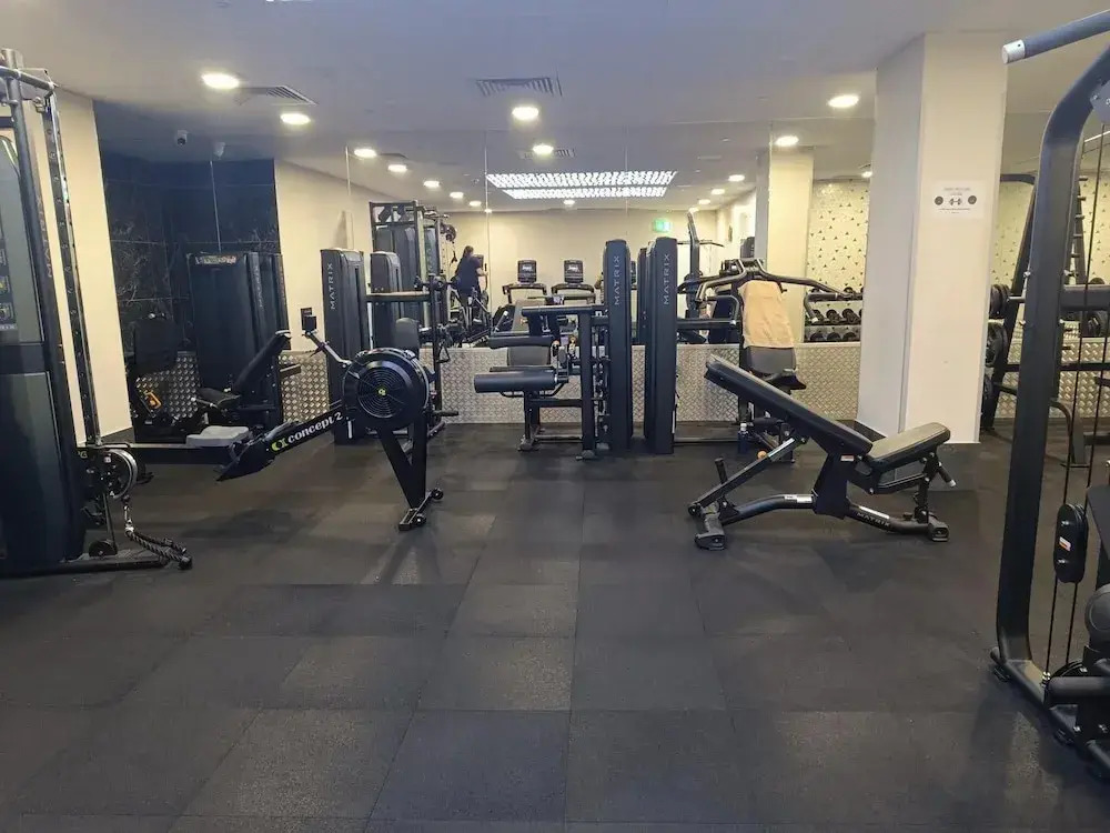 E1 Studios, Sea & Beach Views, High Floor - фото 7