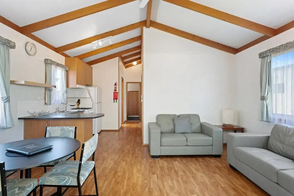 3 Bedrooms Superior Family room