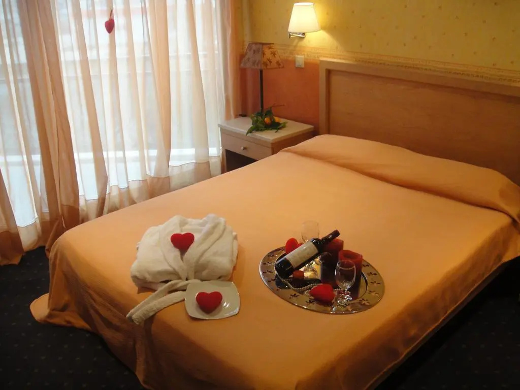 Prime Isthmus Hotel