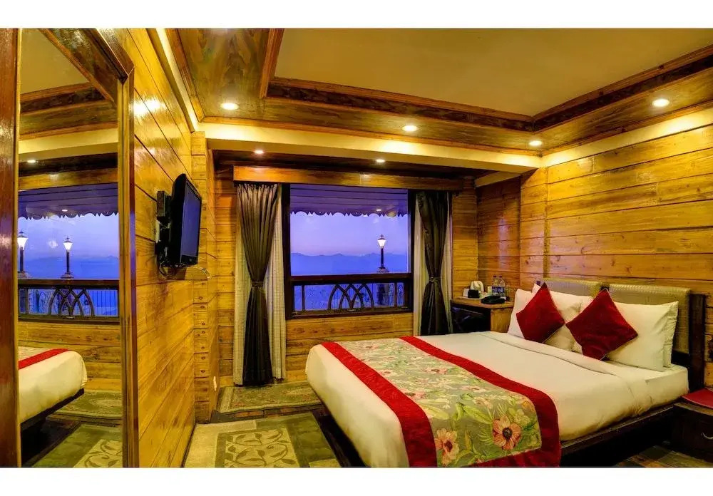 Summit Grace Hotel - фото 3