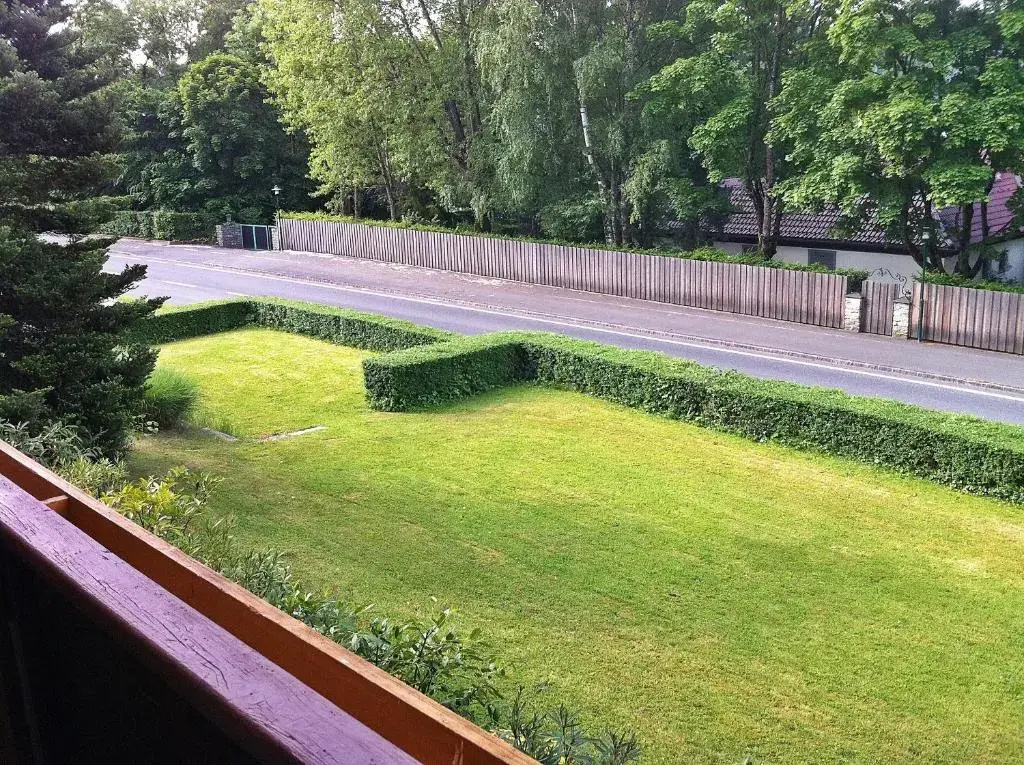 Standard Double room with balcony (full double bed)