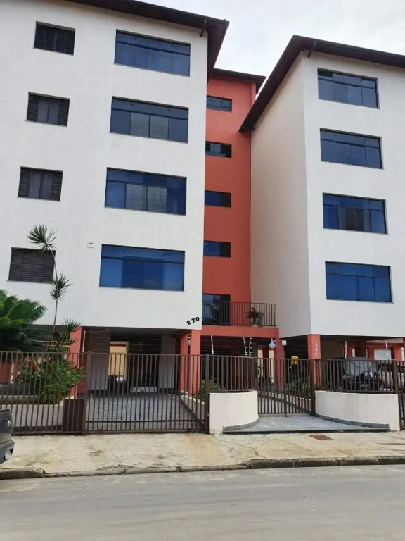 Amplo apto, 2 dorm, 2 banh e 3 vagas no Itagua com ar condicionado