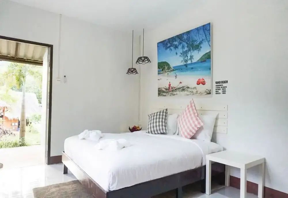 Standard Double room with garden view (full double bed)