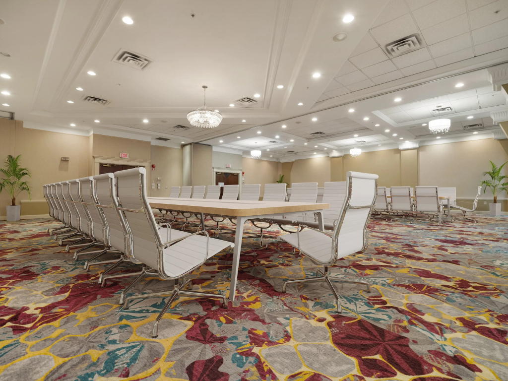 Holiday Inn Conference Center Edmonton South by IHG - Général