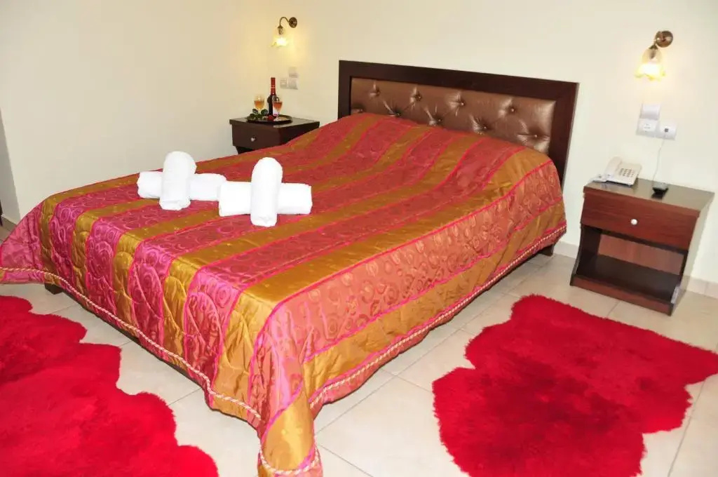 Gogos Hotel - Chambres