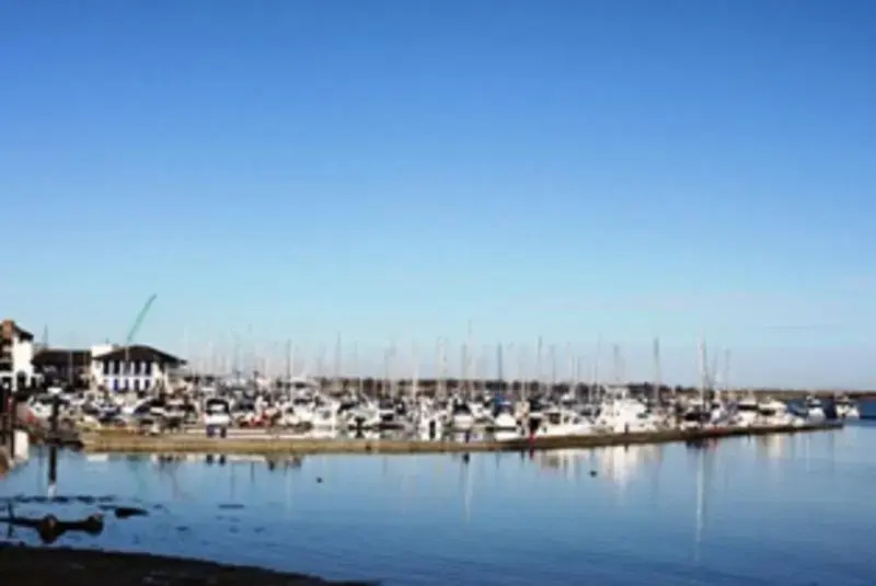 Beach & Waterfront