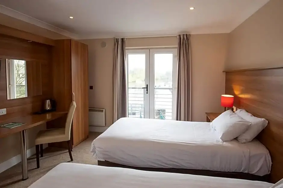 Riverside Hotel - Chambres