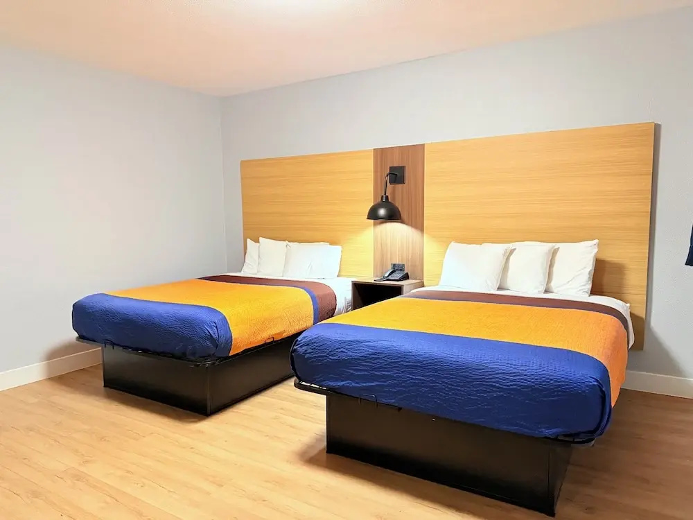 Economy room