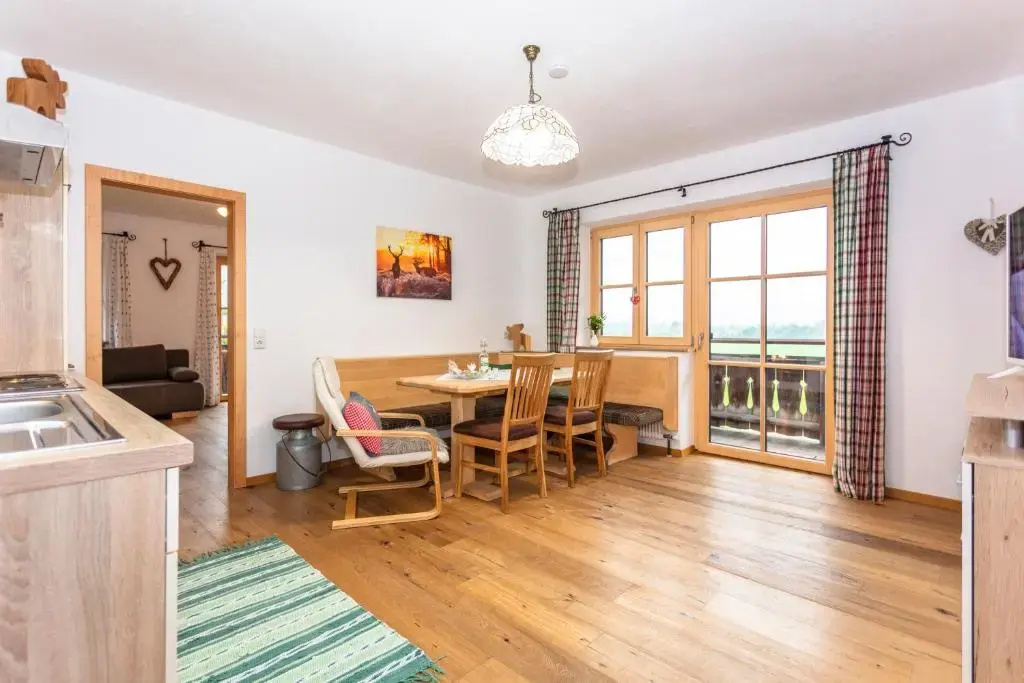 2 Bedrooms Apartment