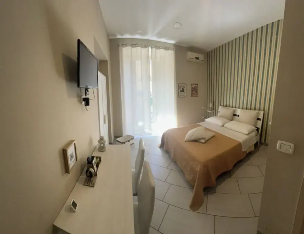 Economy Double room with balcony (full double bed)