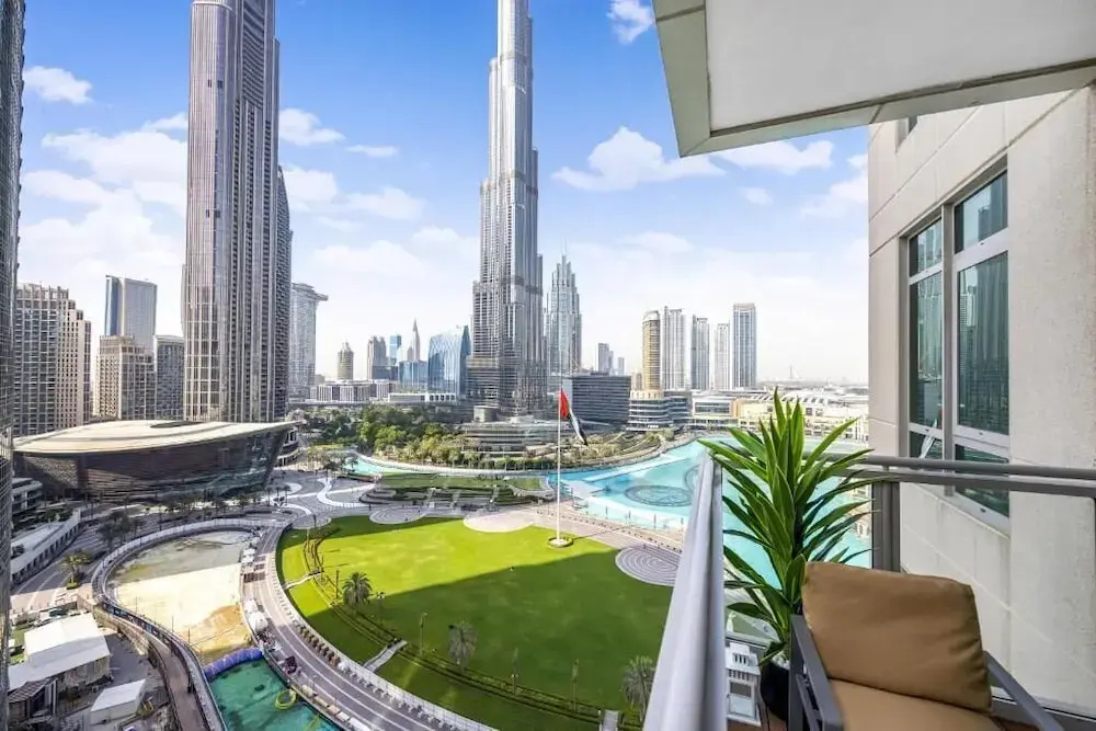 Durrani Homes – Minimal Luxe 3BR with Burj Khalifa and Fountain View (third room without partition)
