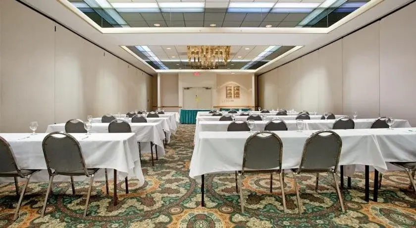 Hotel Salisbury & Conference Center - Général