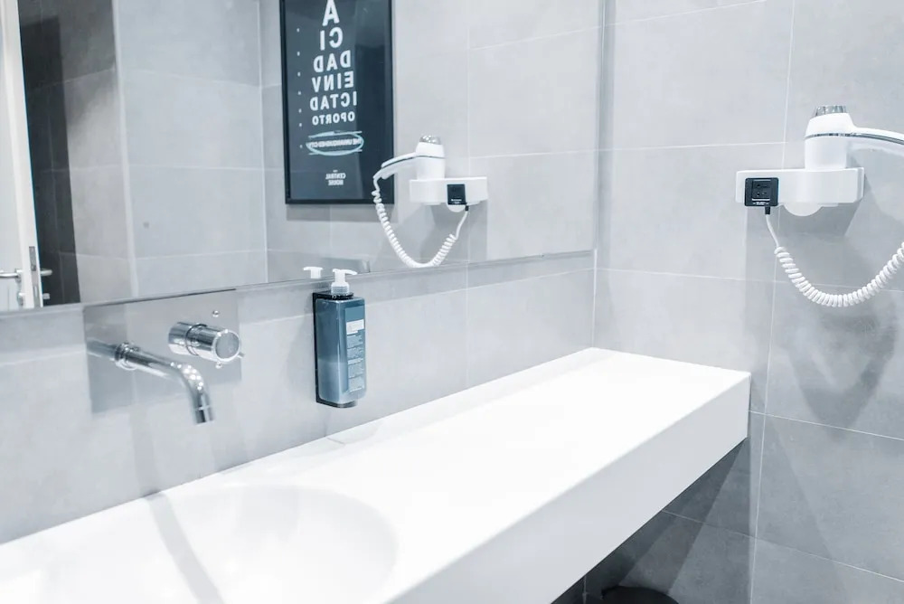 Двухместный номер двуспальная кровать в The Central House Porto Ribeira - Hostel