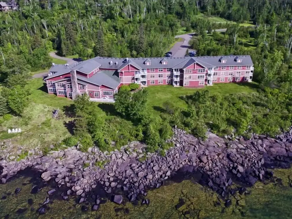 Cove Point Lodge - Général