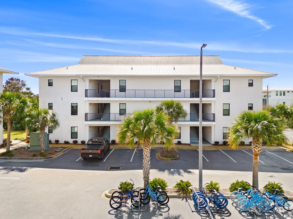 30A - Hidden Lakes Condo Rentals