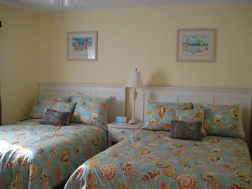 2 Bedrooms Apartment with pool view
