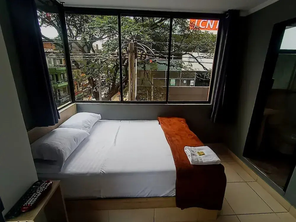 Hotel Ruiseñor - Chambres