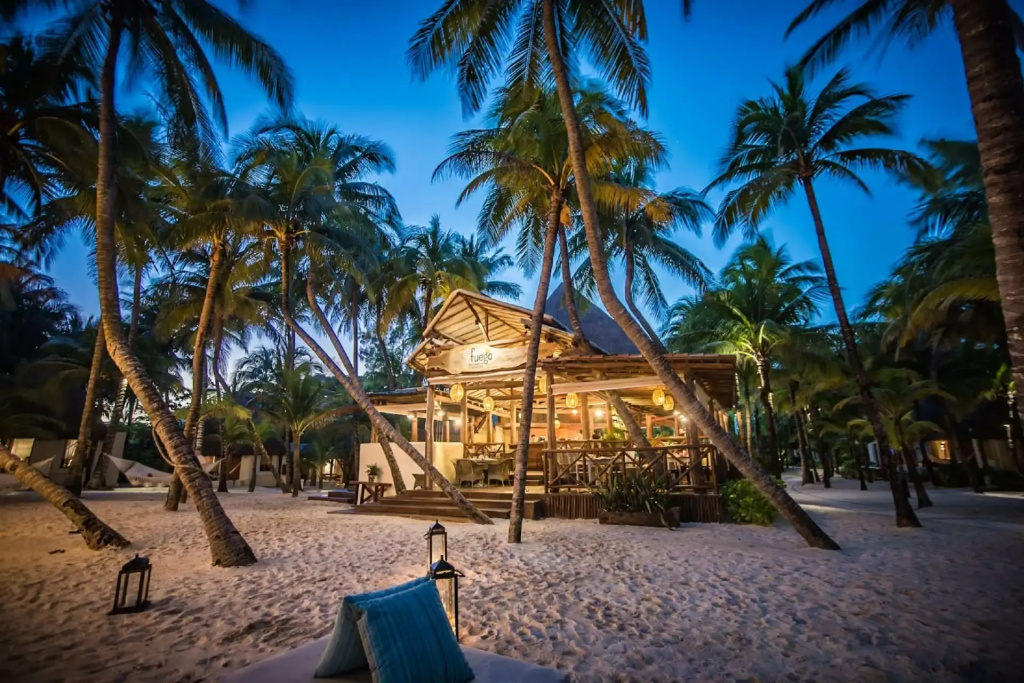 Beach & Waterfront
