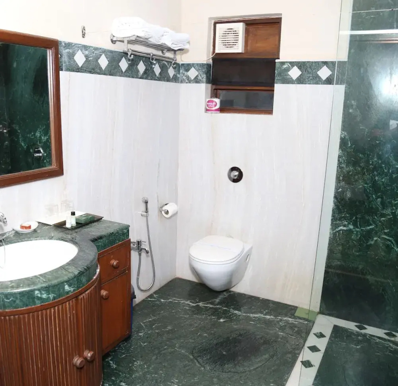 Standard Double room (full double bed)