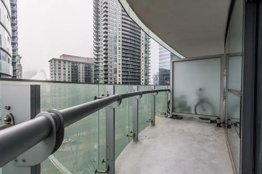 Aoc Suites - Two Bedroom Condo - City/Cn Tower View