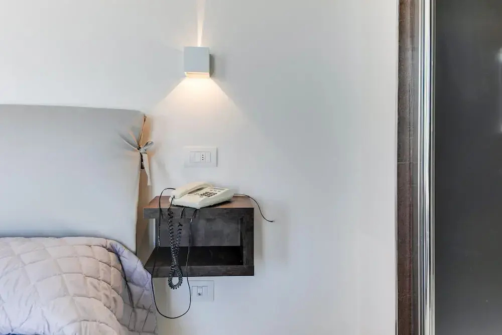 Comfort room