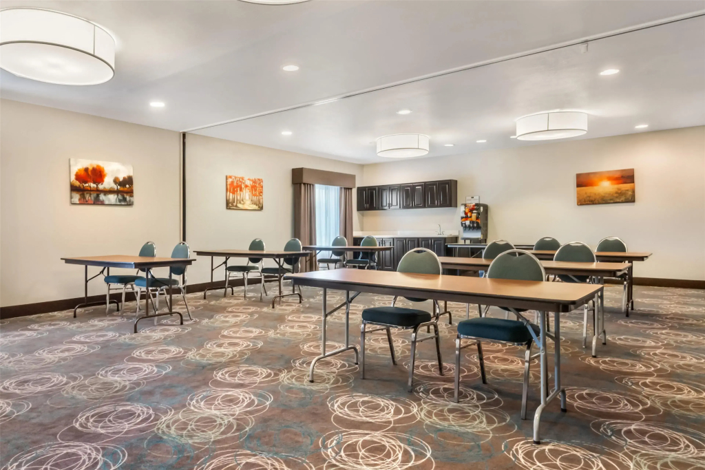 Best Western Plus Liberal Hotel & Suites - фото 32