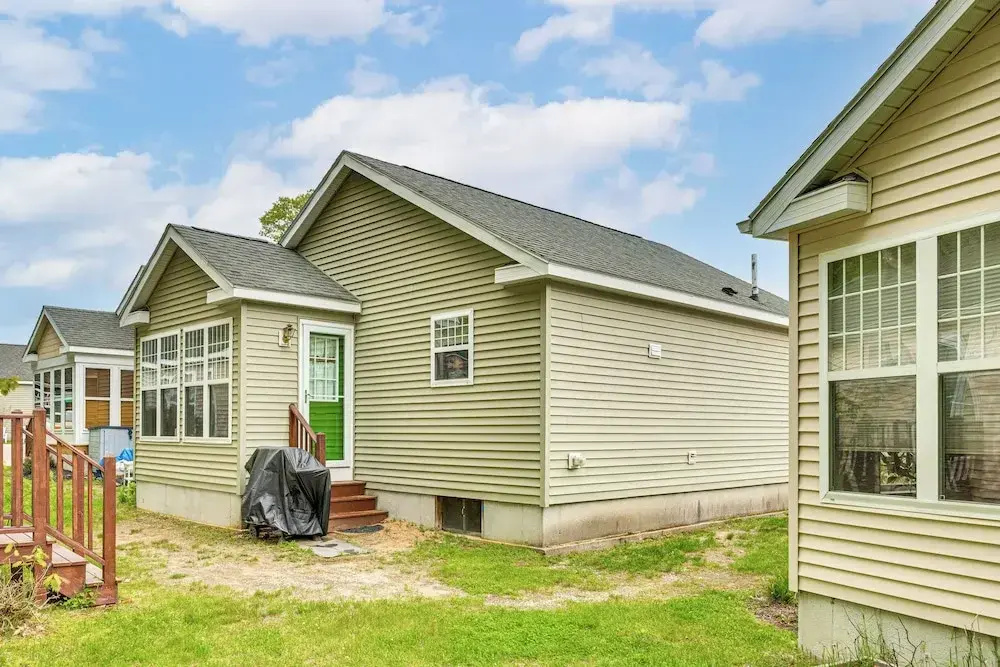 1 Mi to Beach: Cottage w/ Pool Access in Wells