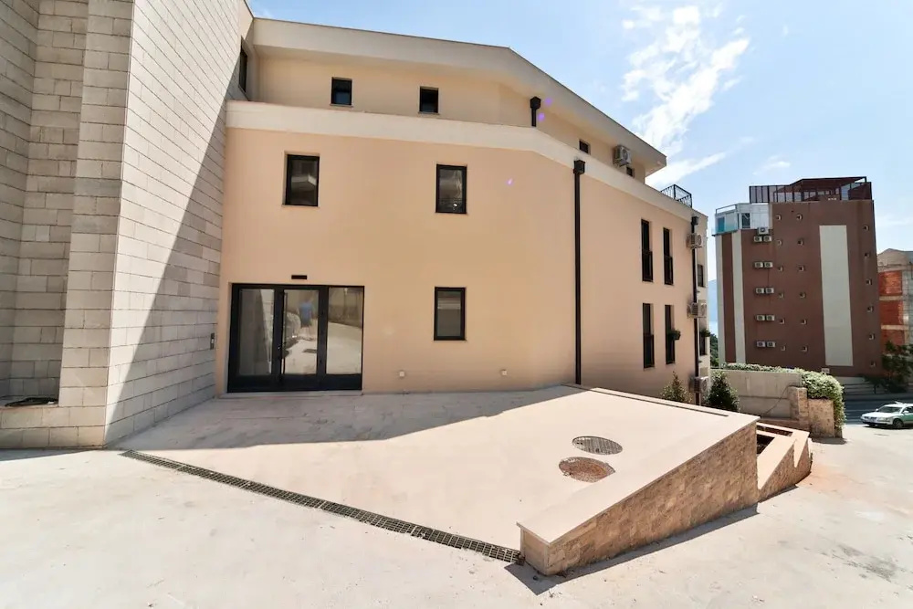 Salus Hill Condo