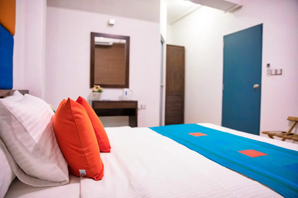 Standard Double room (full double bed)