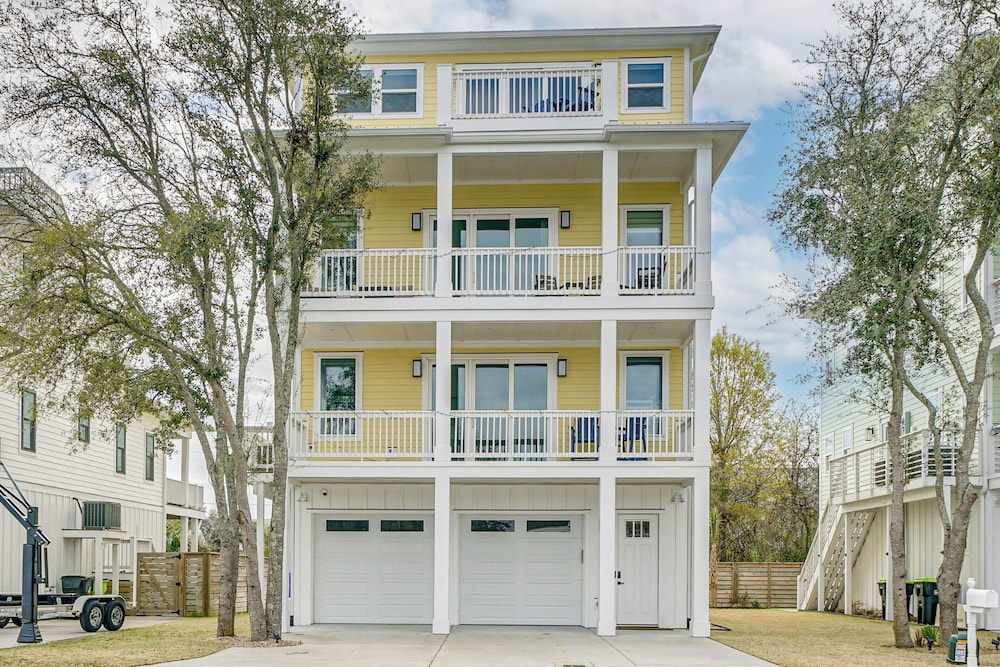 Carolina Beach Luxury Retreat: Intracoastal Views