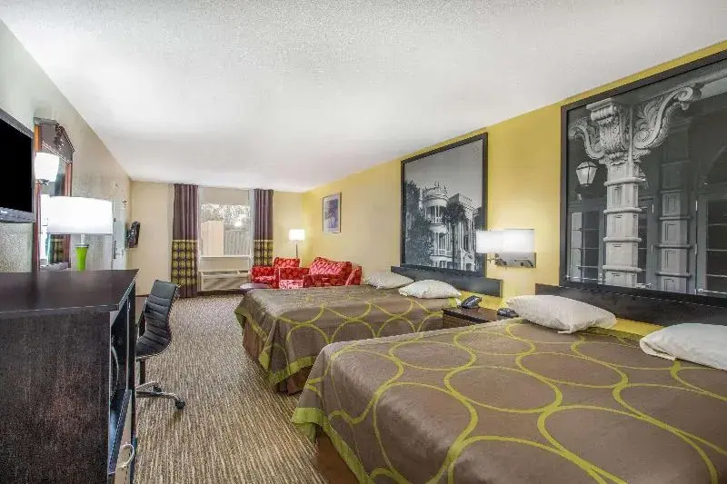 Double Suite (twin beds)