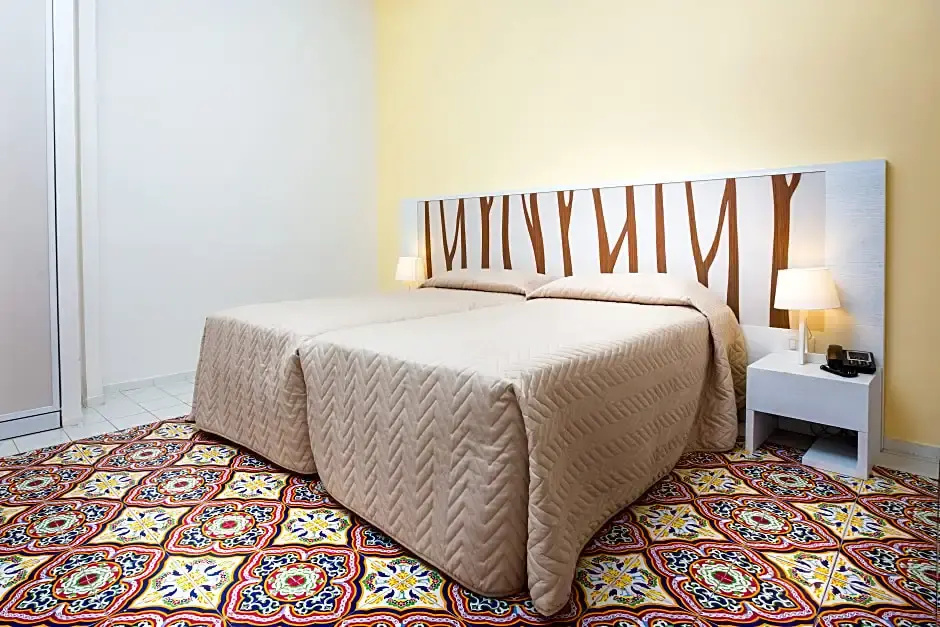 Superior Double room with partial sea view (full double bed)
