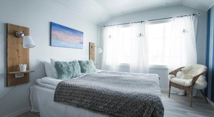 Aurora Estate — 4