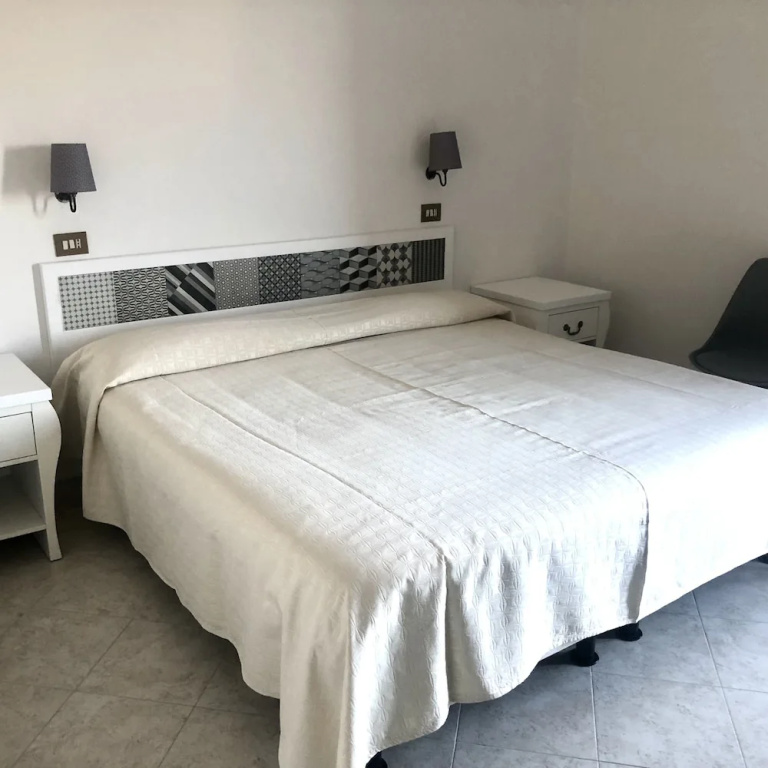 Classic Double room with sea view (full double bed)