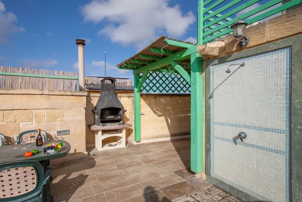 Gozitan Farmhouse with Pool - PP 3