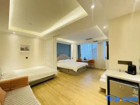 Madrigal hotel 202