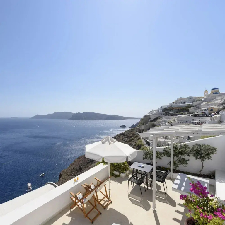 2 Bedrooms Family Villa