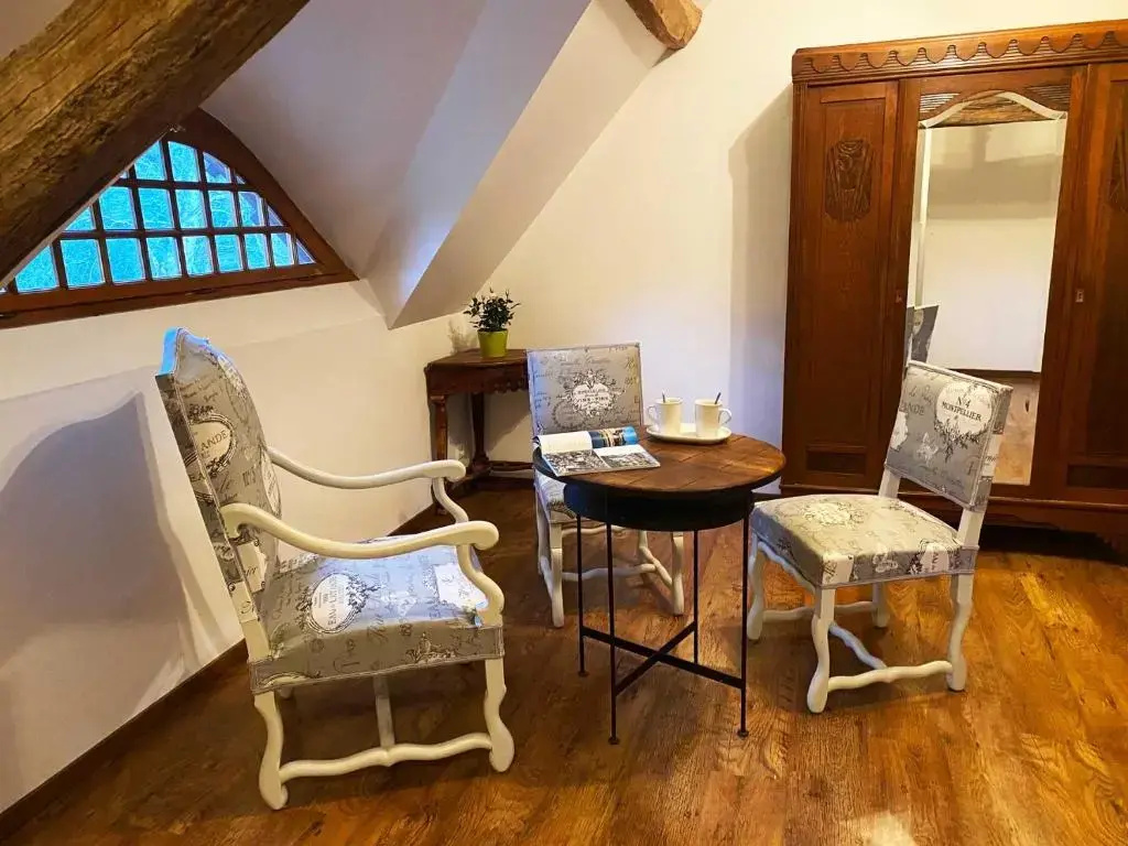 Comfort room
